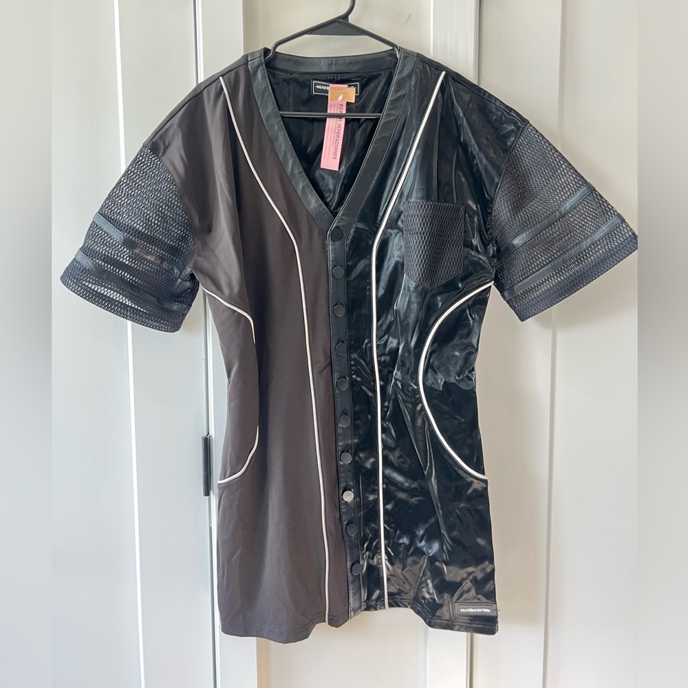 Maniere De Voir Black and Gray Button-Up Dress